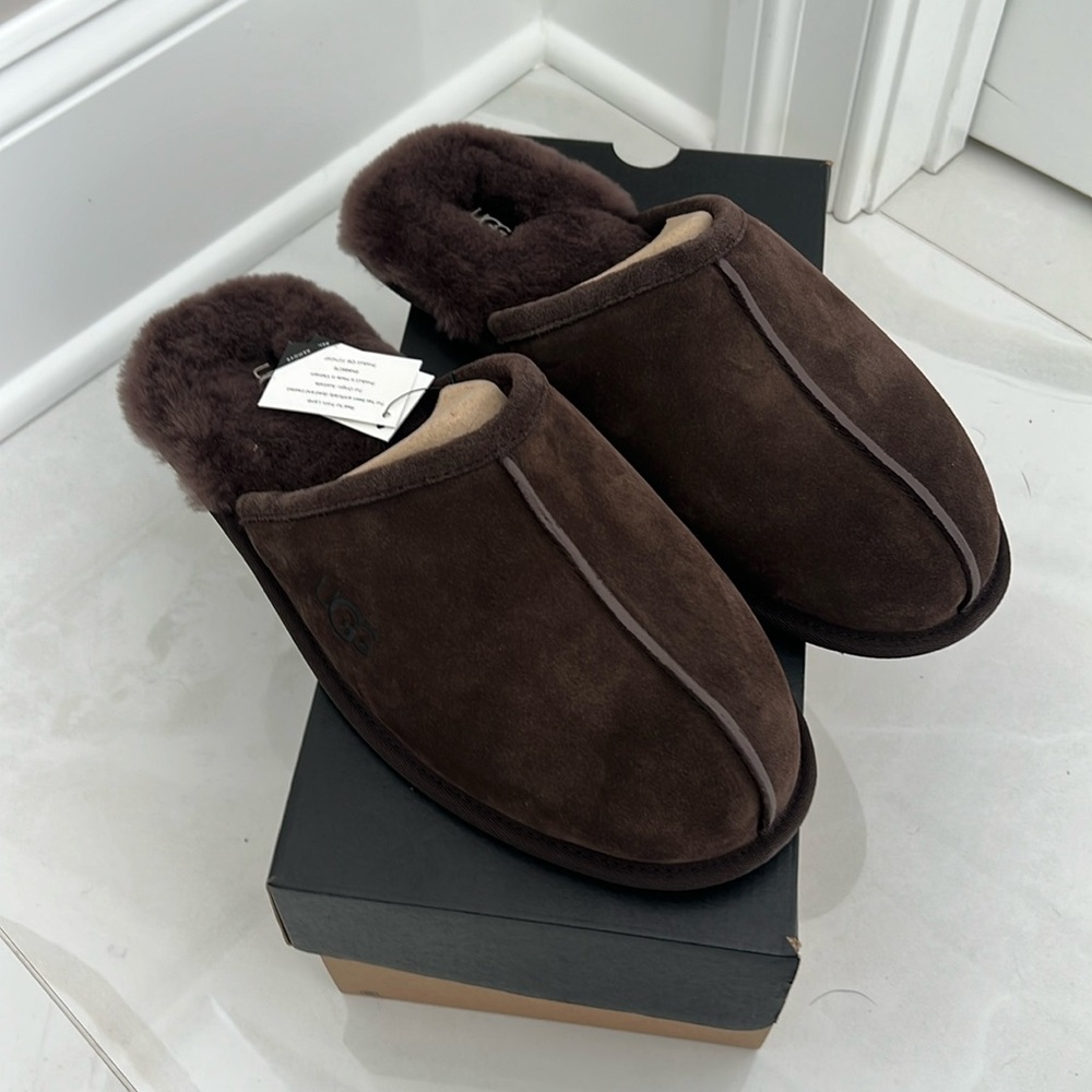 Men’s Ugg scuff size 13 NWT